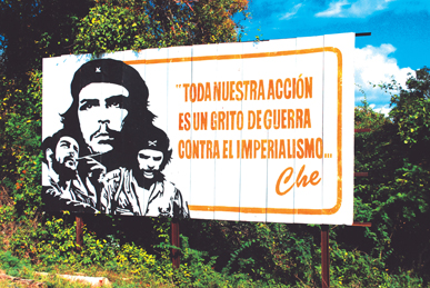 Propaganda_Billboard_Cuba_387 260